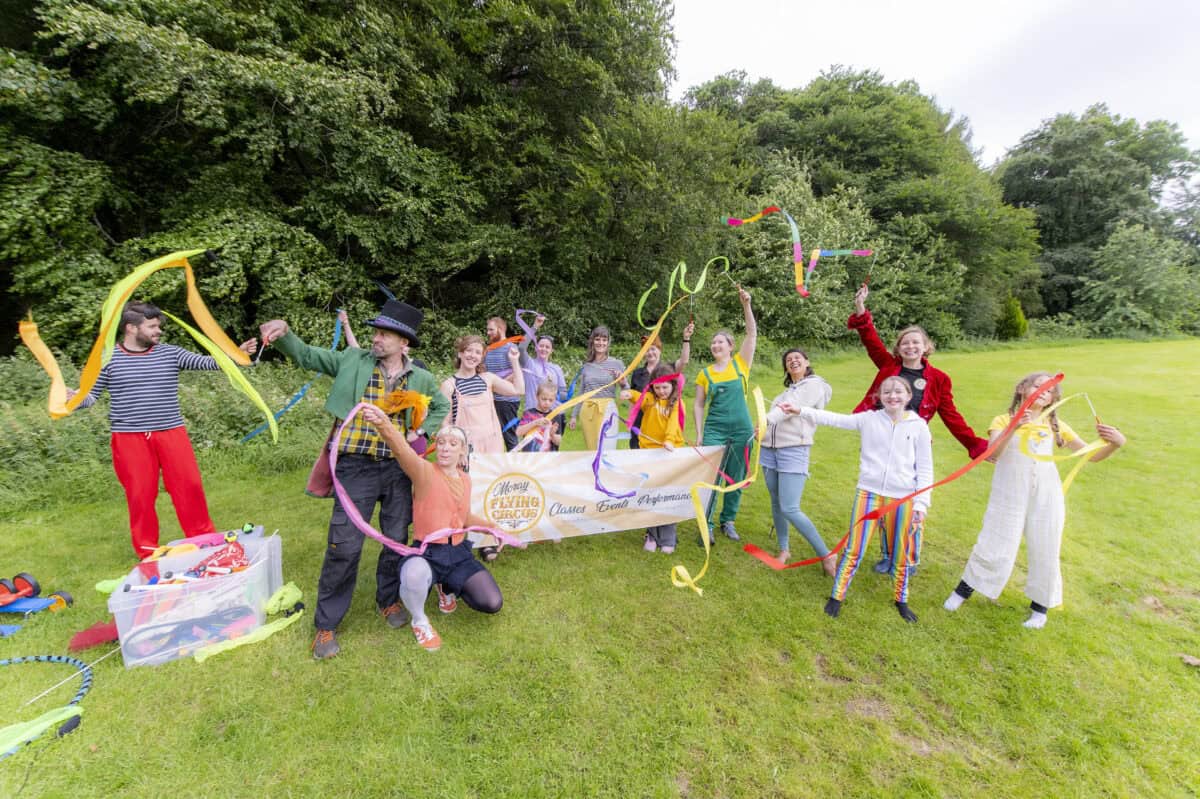 Moray Flying Circus - in Grant Park with participants (photo Mark Richards)