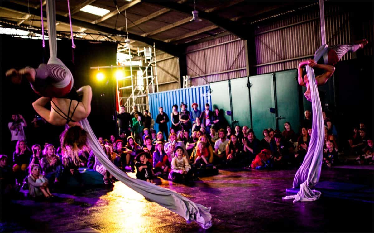 Silks duo performance